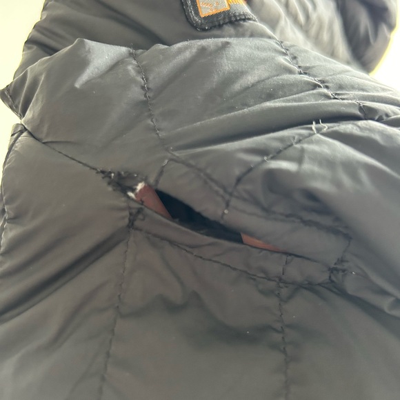 The men's black Parajumpers Ugo Jacket. - Picture 14 of 16